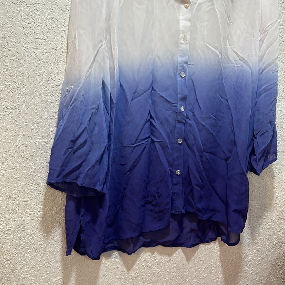 Chicos  button up purple&white ombre top size 2 GUC… - Picture 3 of 12